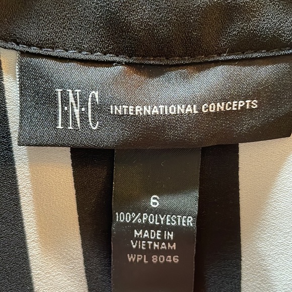 INC women’s sleeveless button down blouse. Size small - Picture 5 of 7